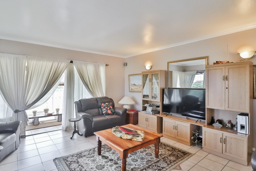 7 Bedroom Property for Sale in Country Club Western Cape